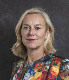 portrait photo Dutch minister for Foreign Trade and Ec. Development Collaboration