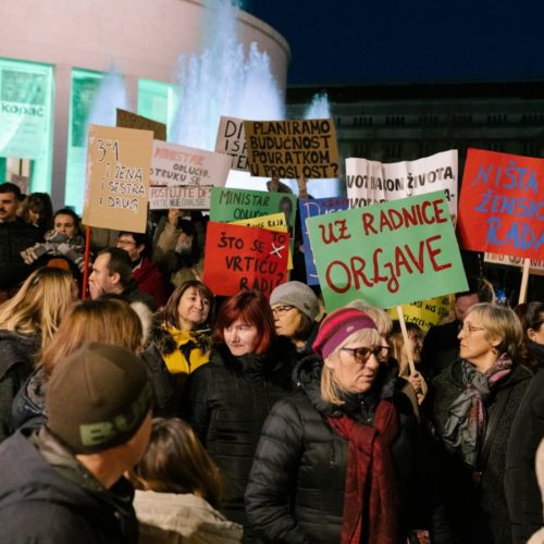 protest on womens day in solidarity with the Orljava workers